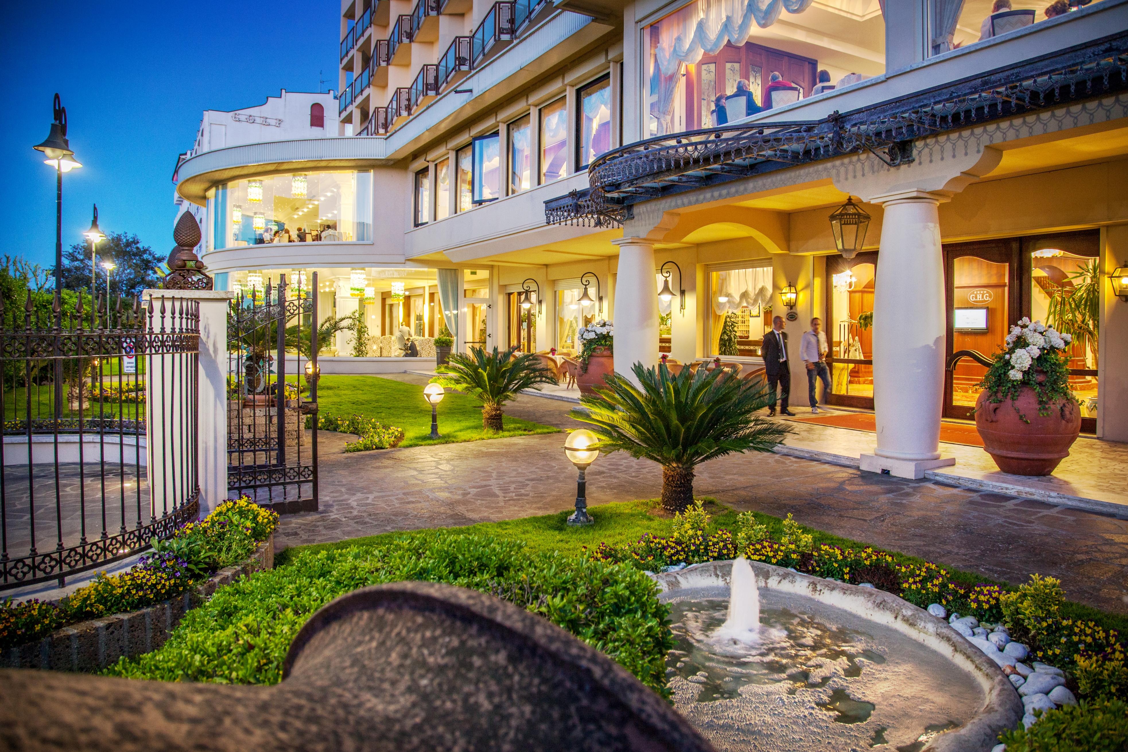 Grand Gallia Hotel 4*