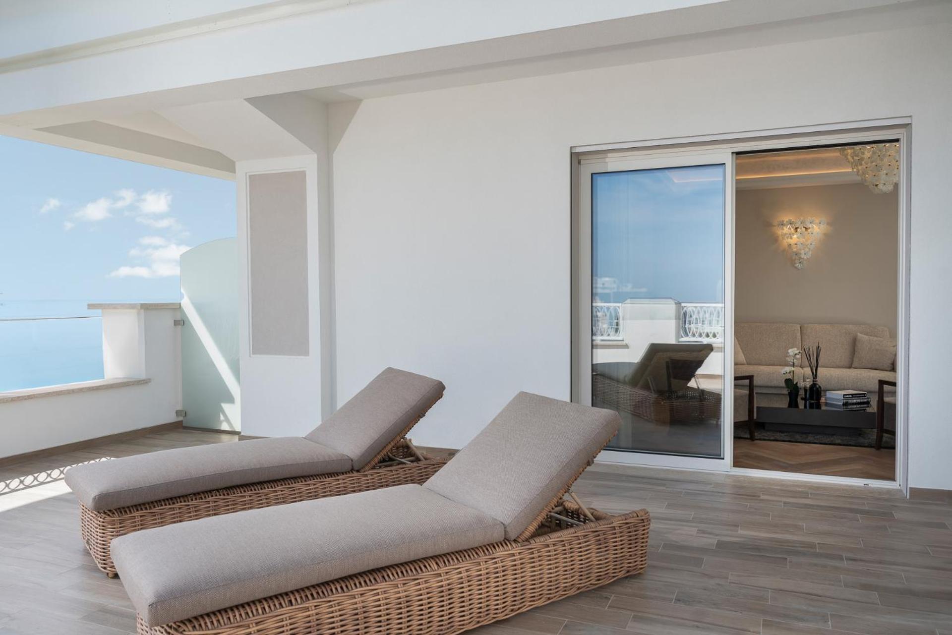 Grand Gallia Hotel 4*